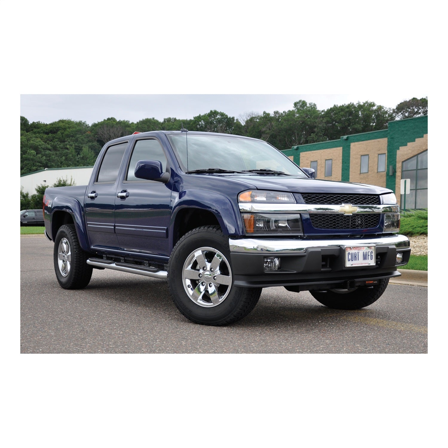 CURT 31030 2 in Receiver Hitch Fits 10-12 Canyon Colorado