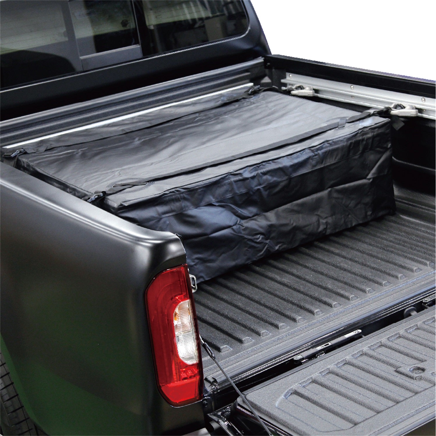 All Weather Rooftop Soft Shell Cargo Carrier 3D MAXpider