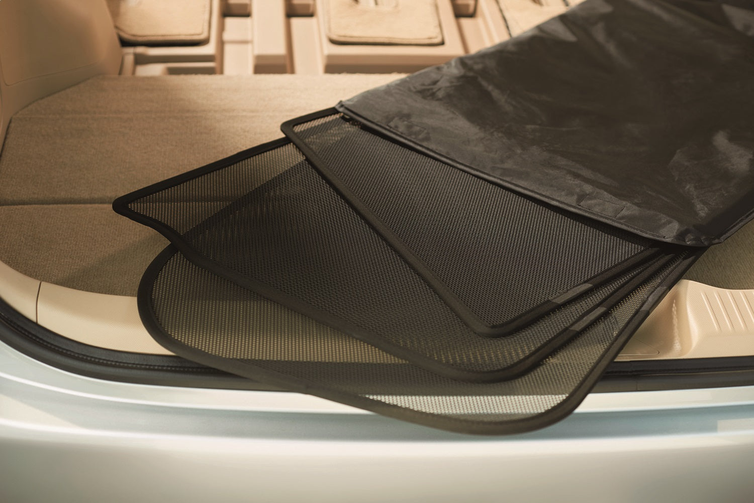 3D MAXpider S1HD0425 Soltect Sunshade Fits 09-13 Fit